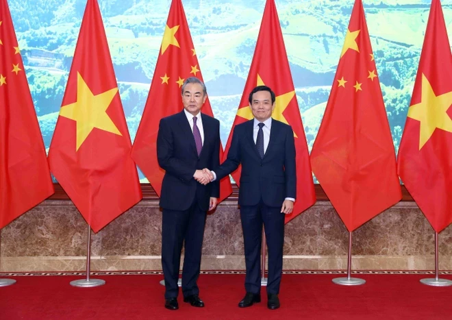 Ph&oacute; Phiên bản chính thức của 555Win Trần Lưu Quang đề nghị hai b&ecirc;n phối hợp n&acirc;ng cao hiệu suất th&ocirc;ng quan h&agrave;ng h&oacute;a tại c&aacute;c cửa khẩu, lối mở, cặp chợ bi&ecirc;n giới Việt - Trung. Ảnh: TTXVN