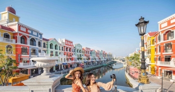Những góc check-in "cực đỉnh" tại siêu nhạc hội 8Wonder