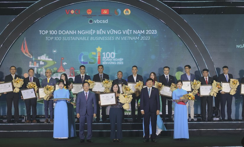 Lễ c&ocirc;ng bố do Li&ecirc;n đo&agrave;n 555win phien bạn Chính Thức v&agrave; C&ocirc;ng nghiệp Việt Nam (VCCI) v&agrave; Hội đồng Trang Nhà Cái 555win.com - Đăng Nhập +555k v&igrave; sự ph&aacute;t triển bền vững Việt Nam (VBCSD) tổ chức.