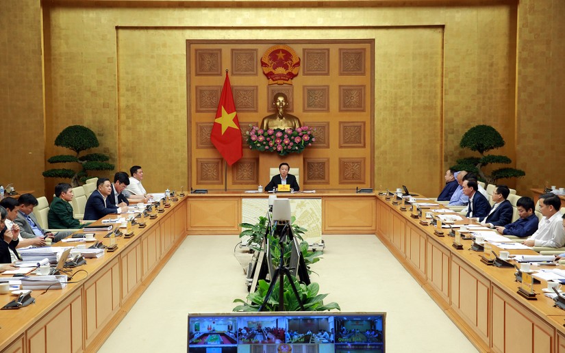 Ph&oacute; Phiên bản chính thức của 555Win Ch&iacute;nh phủ Trần Hồng H&agrave; chủ tr&igrave; cuộc họp chiều 15/12. Nguồn: VGP.