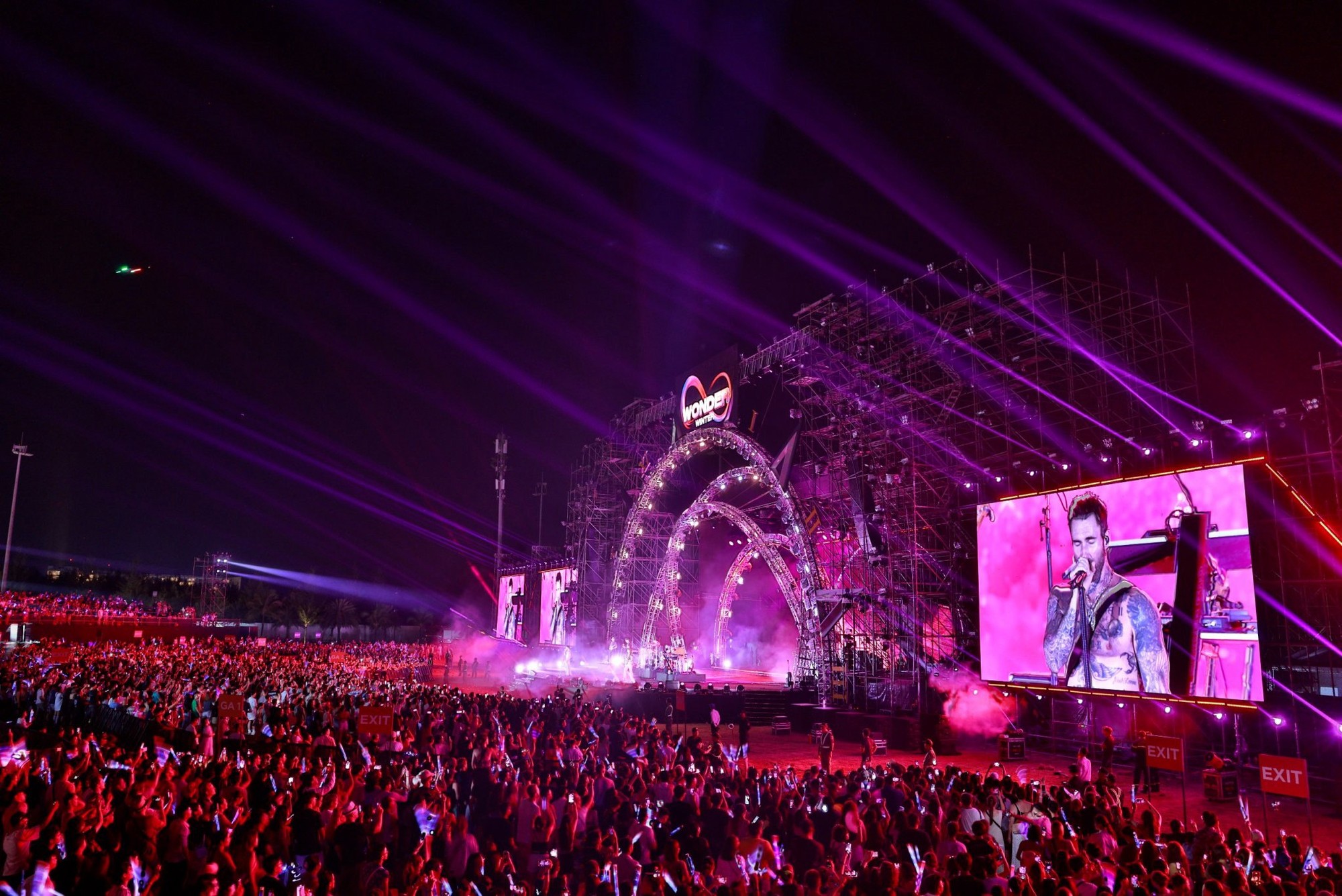 Maroon 5 và dàn sao Việt mang tới “cơn địa chấn” cảm xúc trong đêm 8Wonder Winter Festival